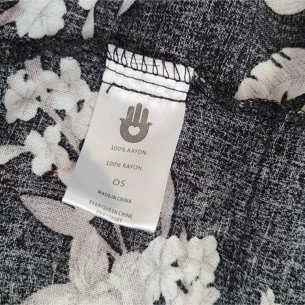 Spiritual Gangster Black Floral Robe - Picture 13 of 14